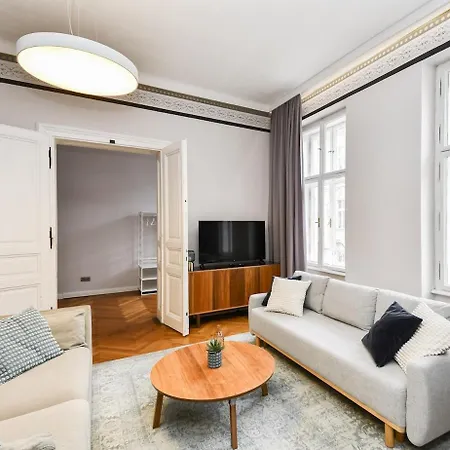 Apartman Stylish Old Town 2 Bedroom New Presidential Castle